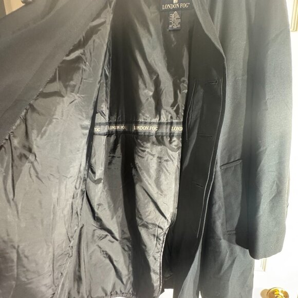 Men's London Fog Classic Water-Resistent Black Trench Coat Size Medium Regular - Picture 8 of 9